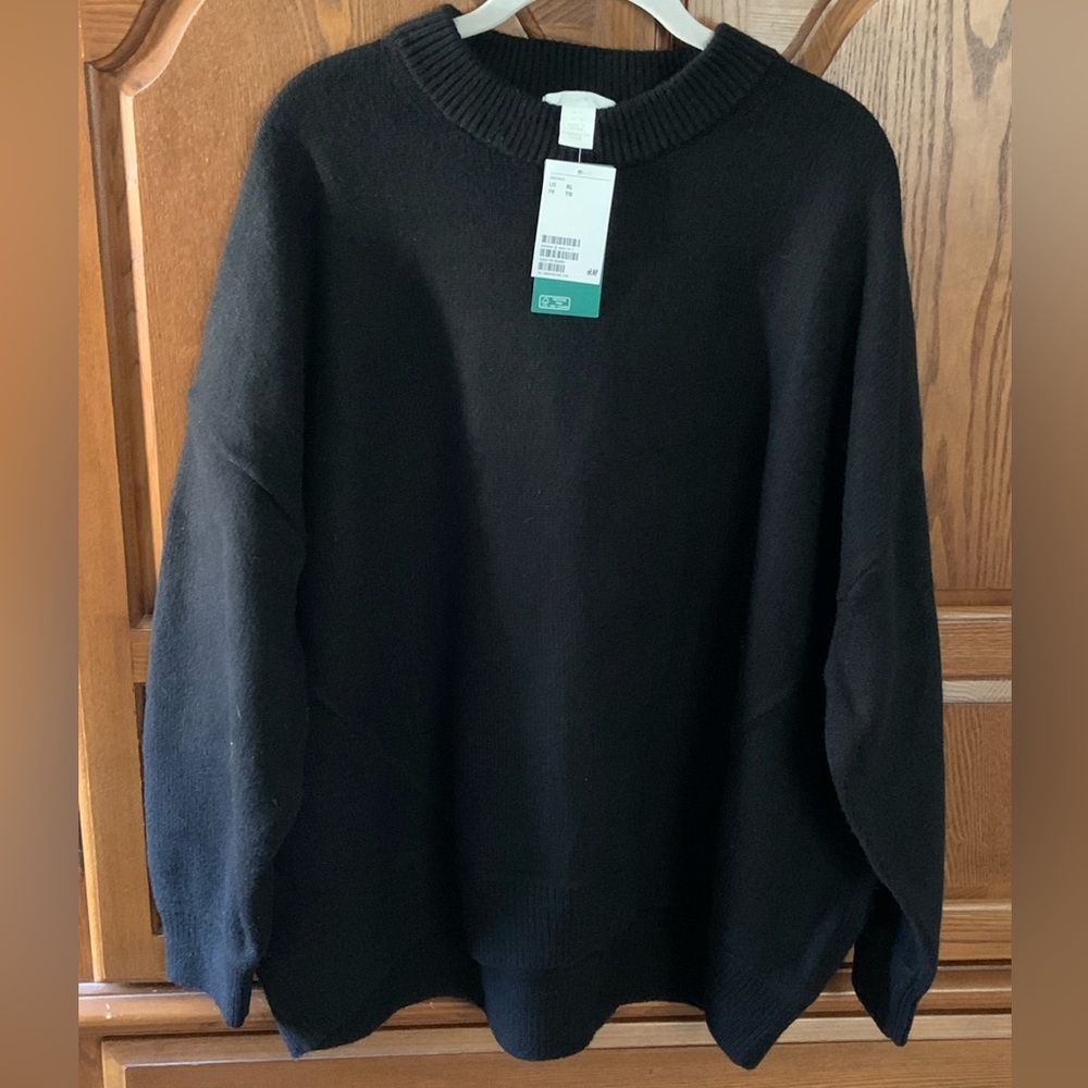 H&M Black Oversized Knit Sweater – Size XL – New with Tags
